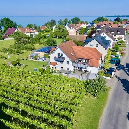 Rebgarten - Gemuetliche Und Komfortable Familienunterkunft